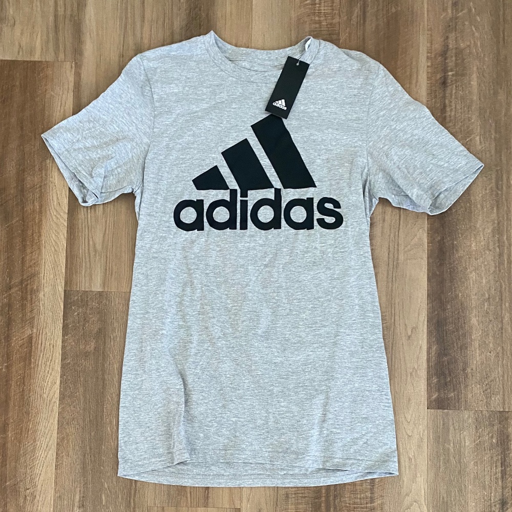 Adidas T-Shirt
